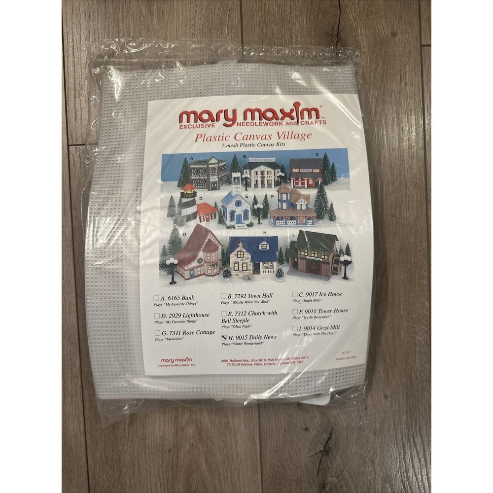 NIP Vintage‎ Mary Maxim 9015 Daily News Needlework And Crafts Christmas Village